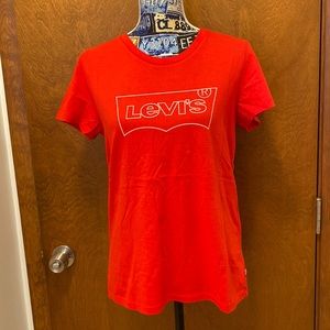 Levis t shirt size medium, NWT